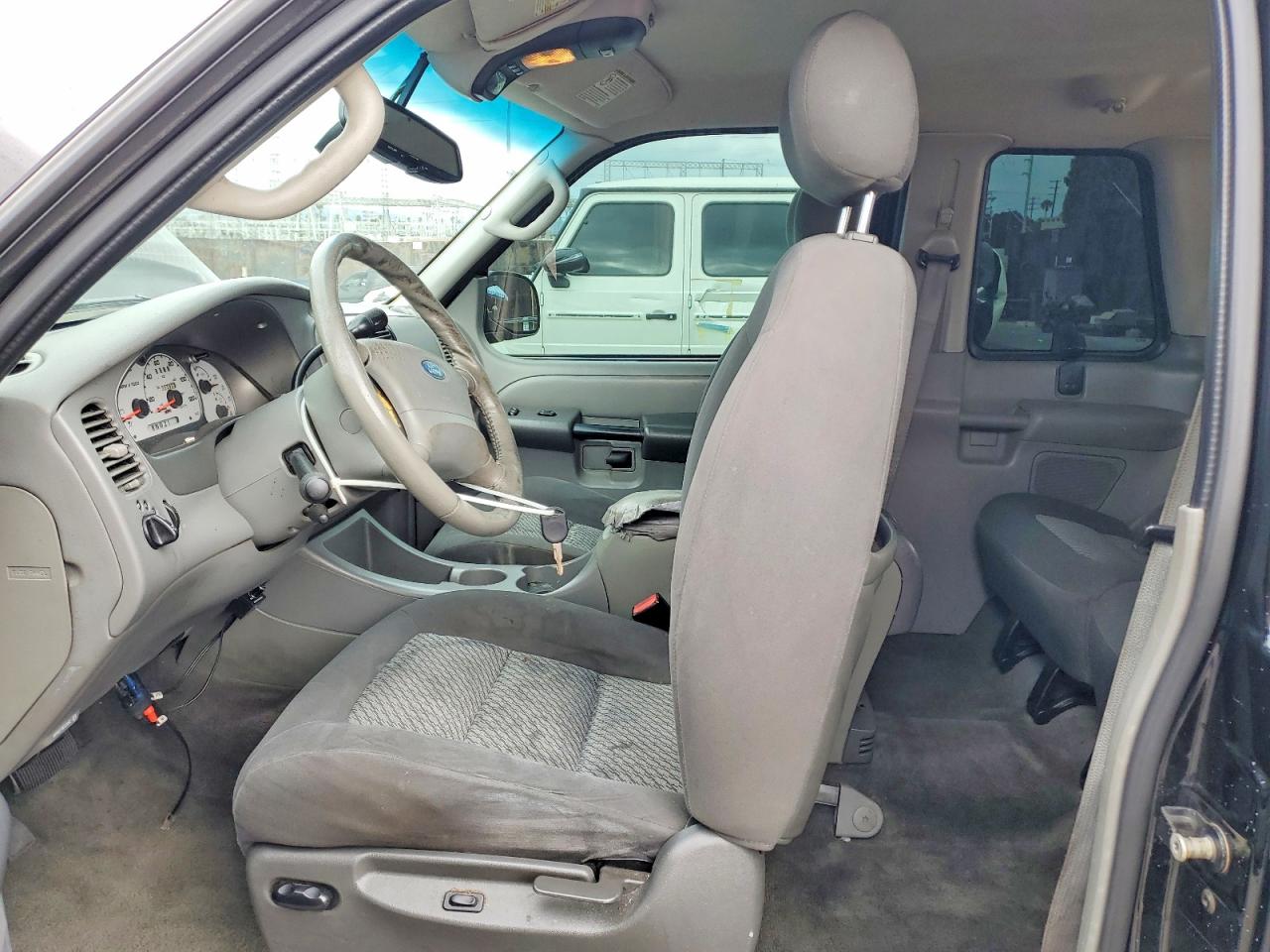 Ford Explorer Sport