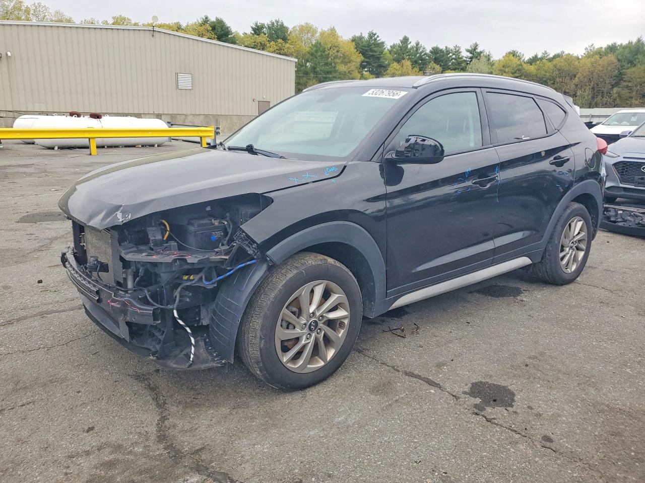 Salvage Hyundai TUCSON Image