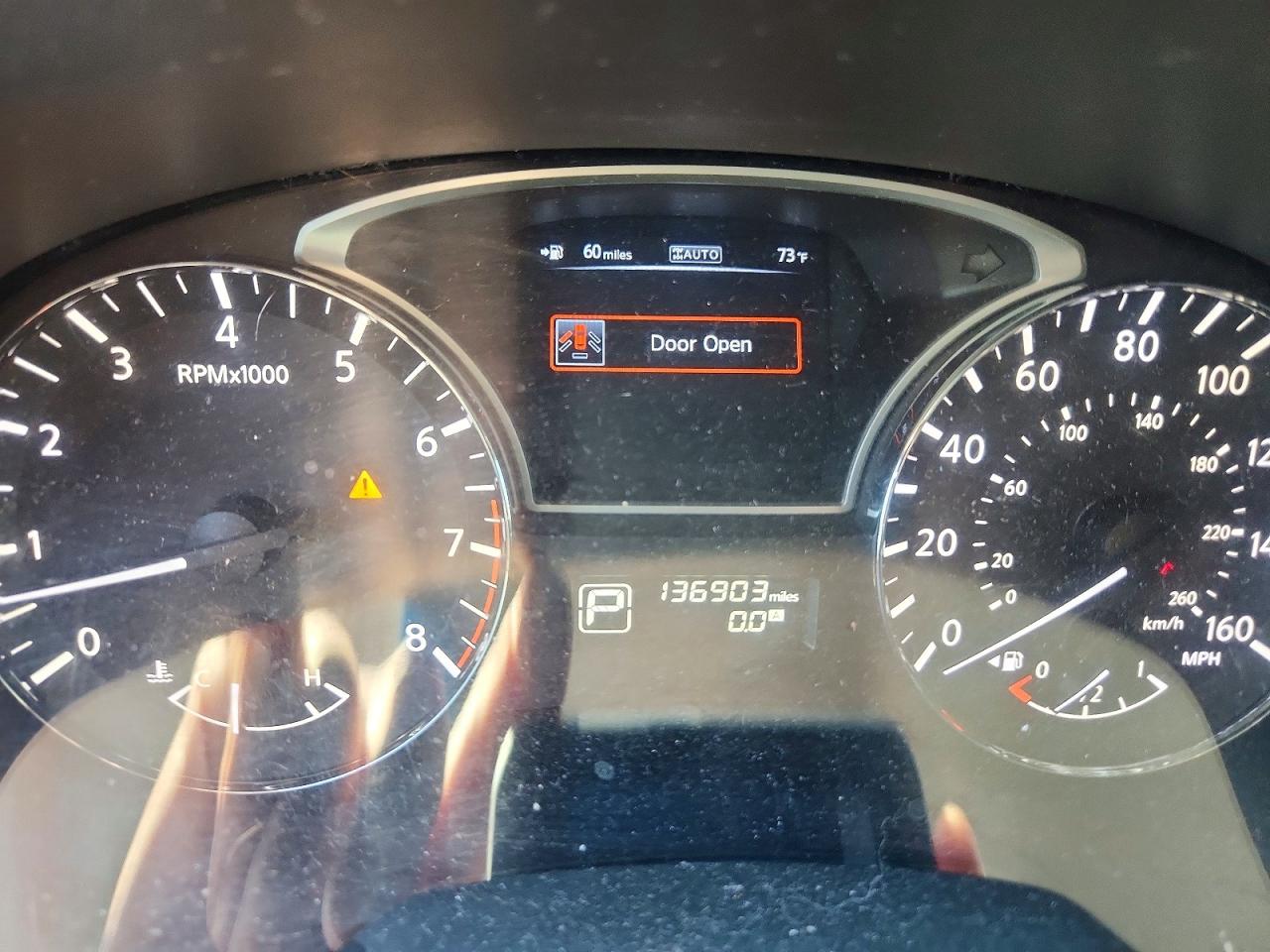 Nissan Pathfinder S