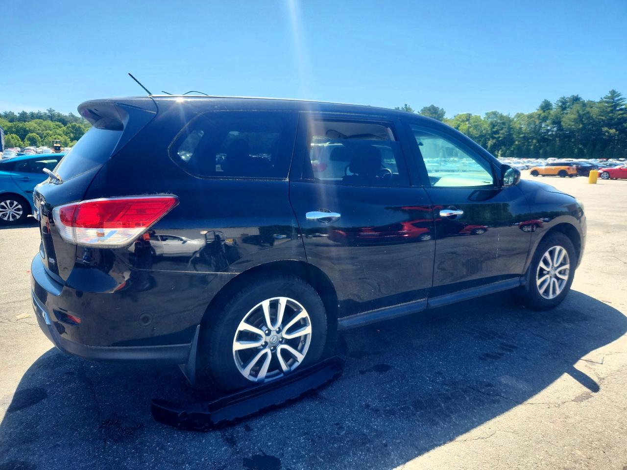 Nissan Pathfinder S