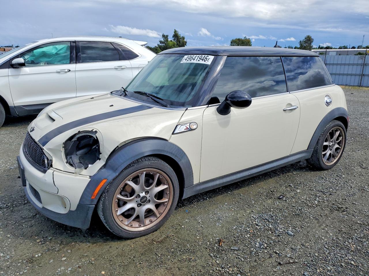 Salvage MINI Cooper Image