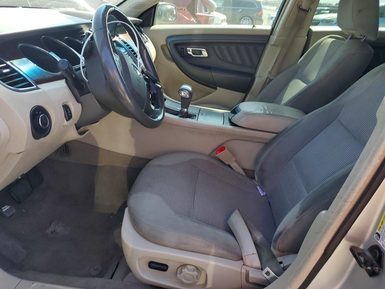 Ford Taurus Sel