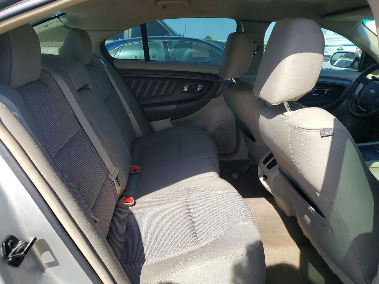 Ford Taurus Sel
