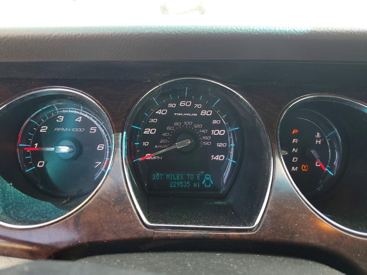 Ford Taurus Sel