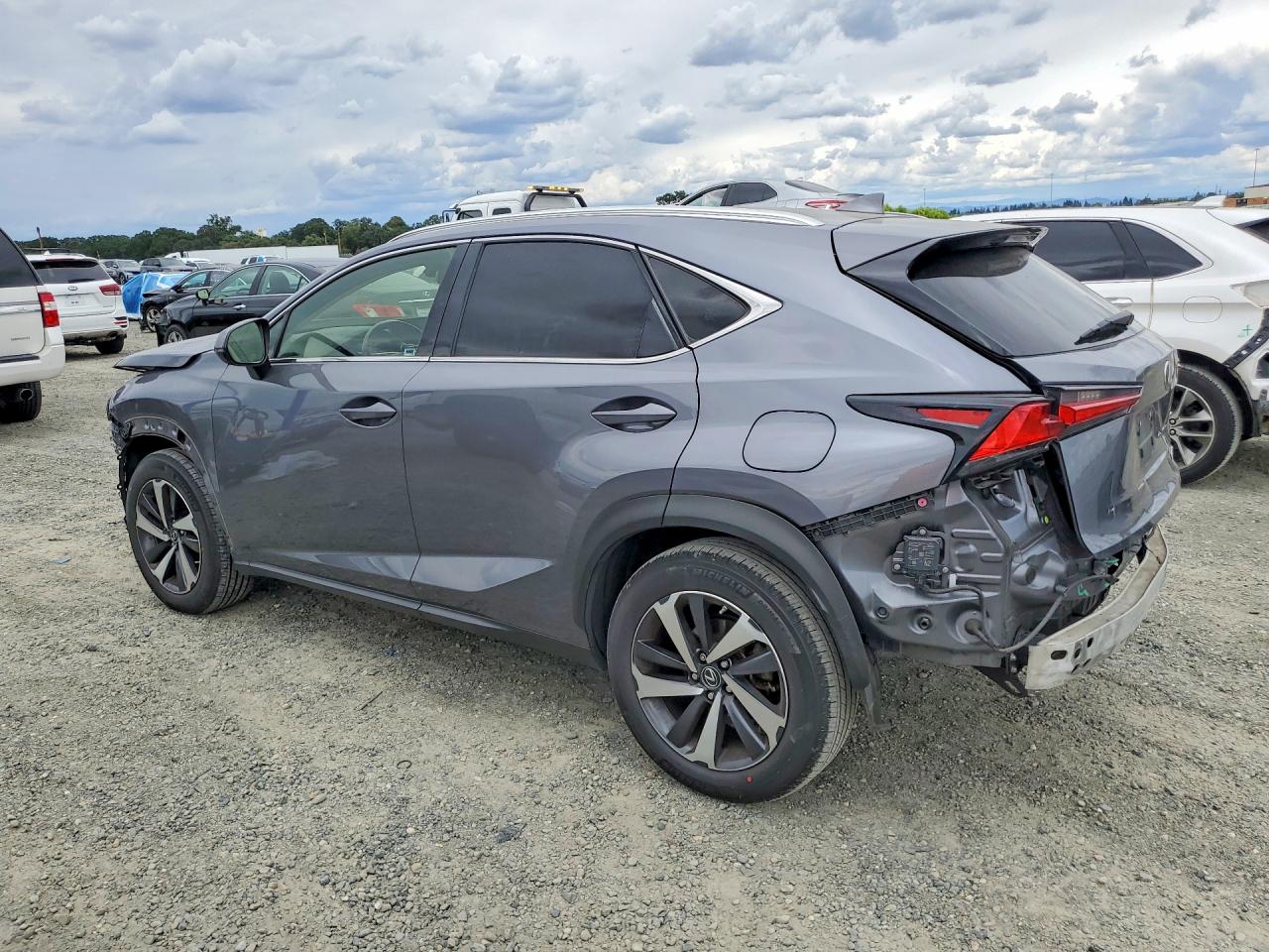 Lexus NX Base
