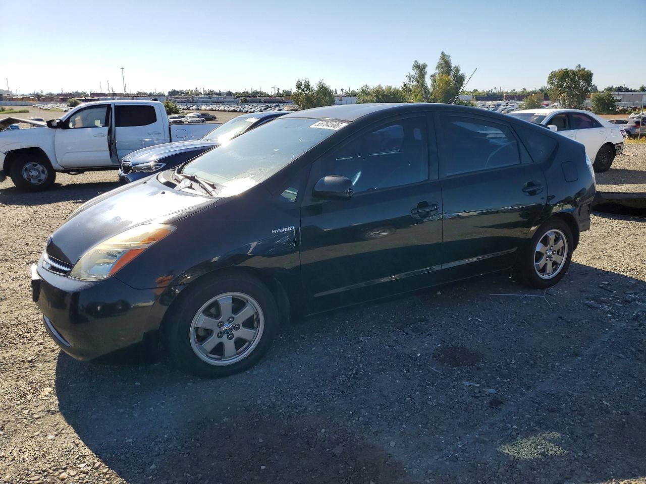 Salvage Toyota Prius Image