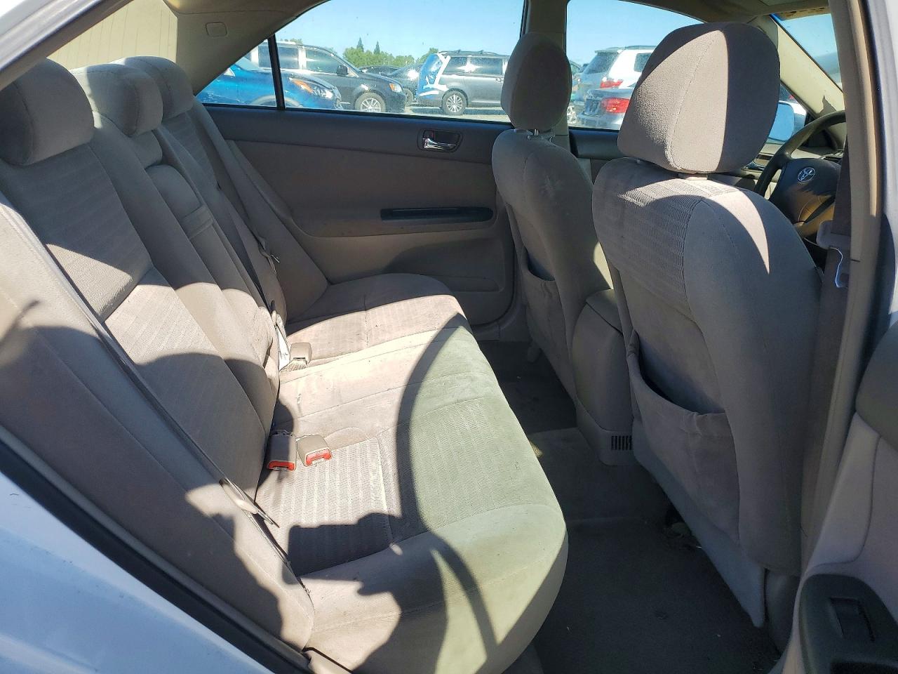 Toyota Camry Le V6