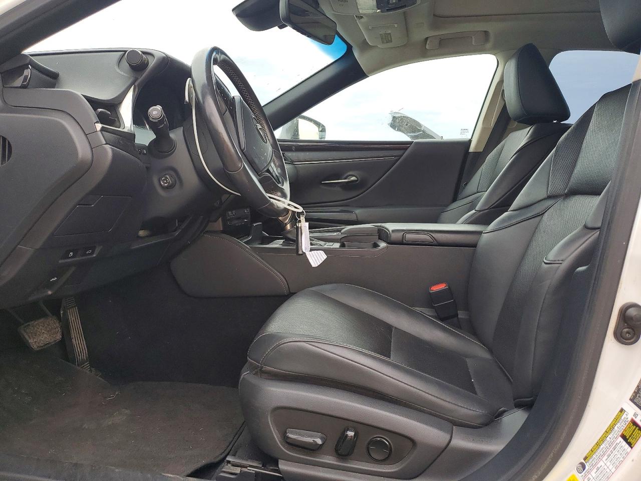 Lexus Es Base