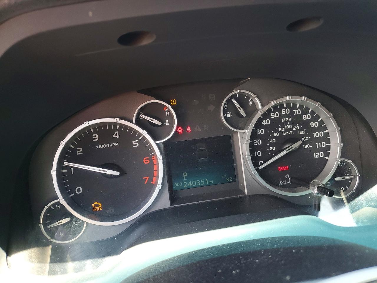 Toyota Tundra Sr5