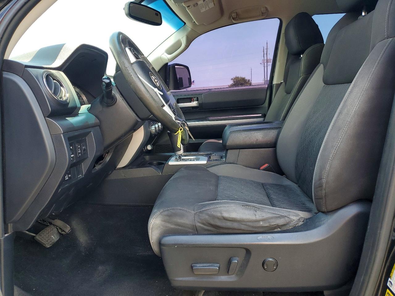 Toyota Tundra Sr5
