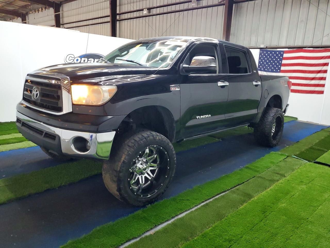 Salvage Toyota Tundra Image