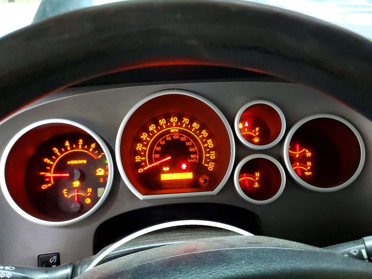 Toyota Tundra Crewmax Sr5