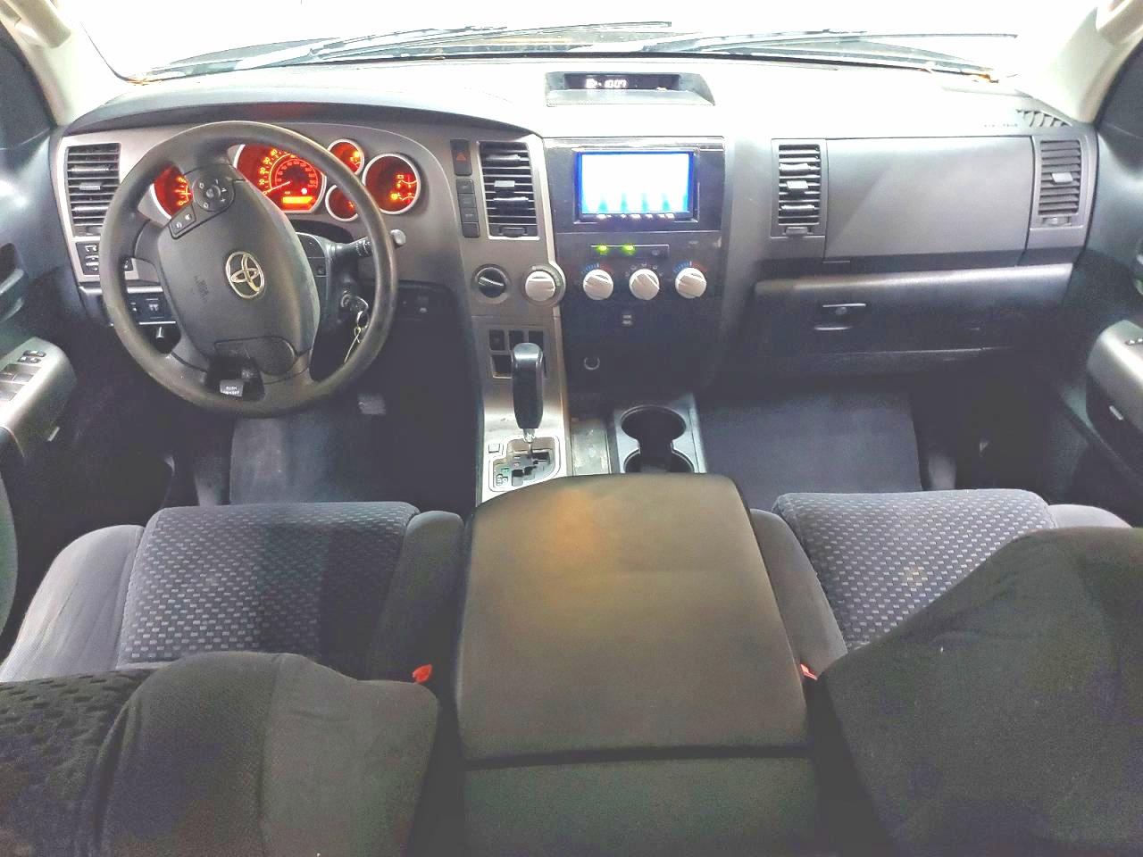 Toyota Tundra Crewmax Sr5