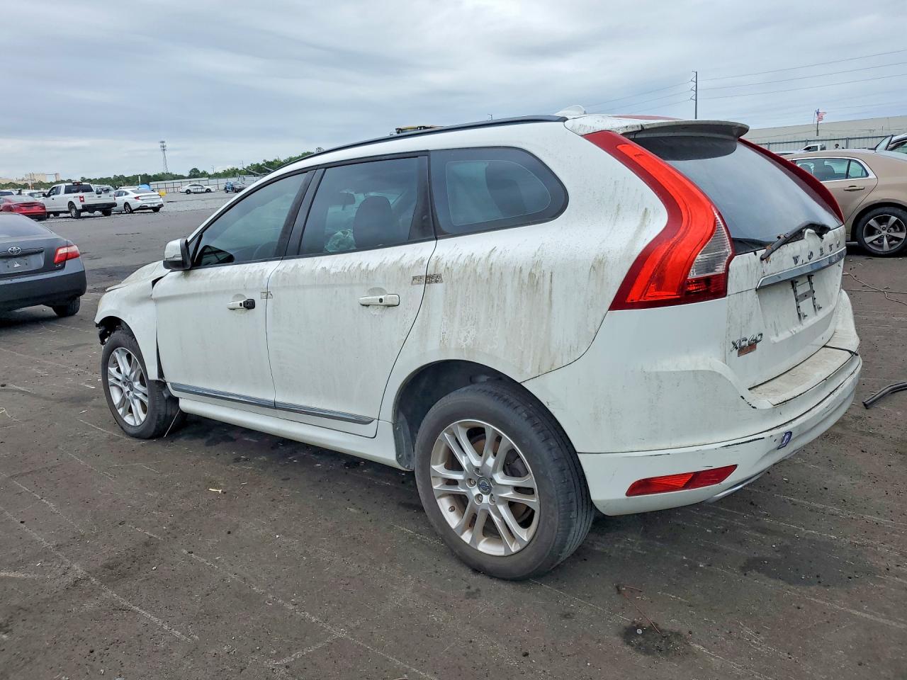 Volvo XC60 T5