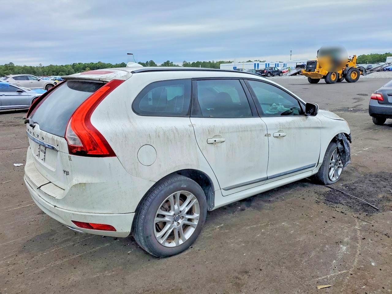Volvo XC60 T5