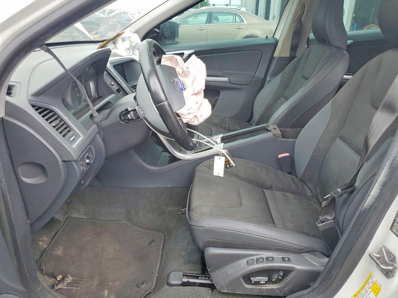 Volvo XC60 T5