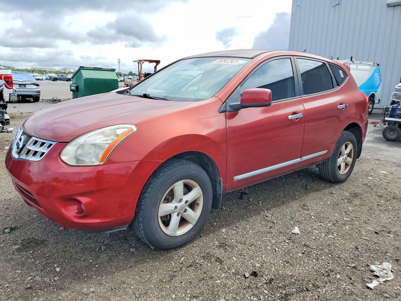 Salvage Nissan Rogue Image