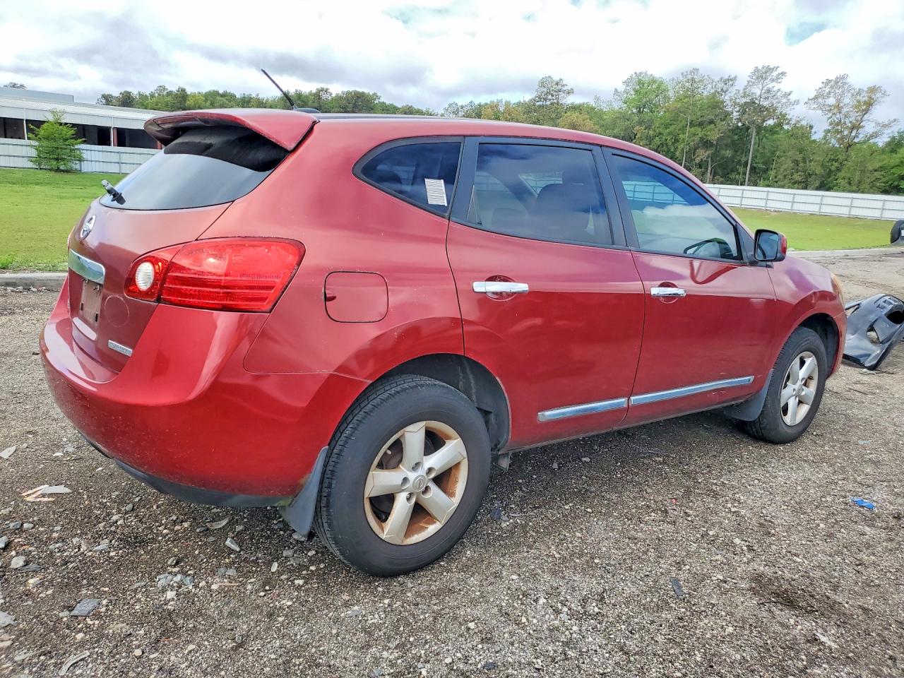 Nissan Rogue S