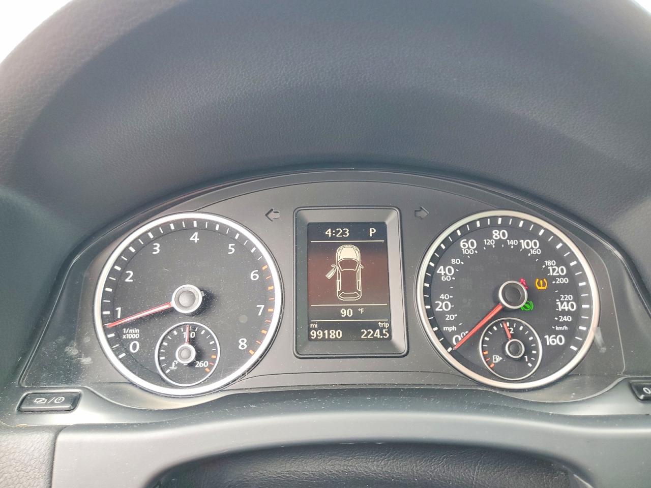 Volkswagen Tiguan S