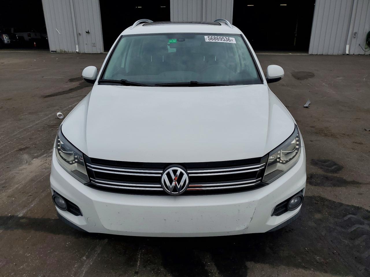 Volkswagen Tiguan S