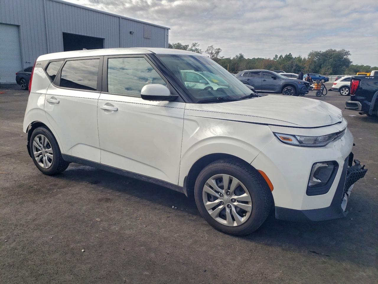 Kia Soul Lx