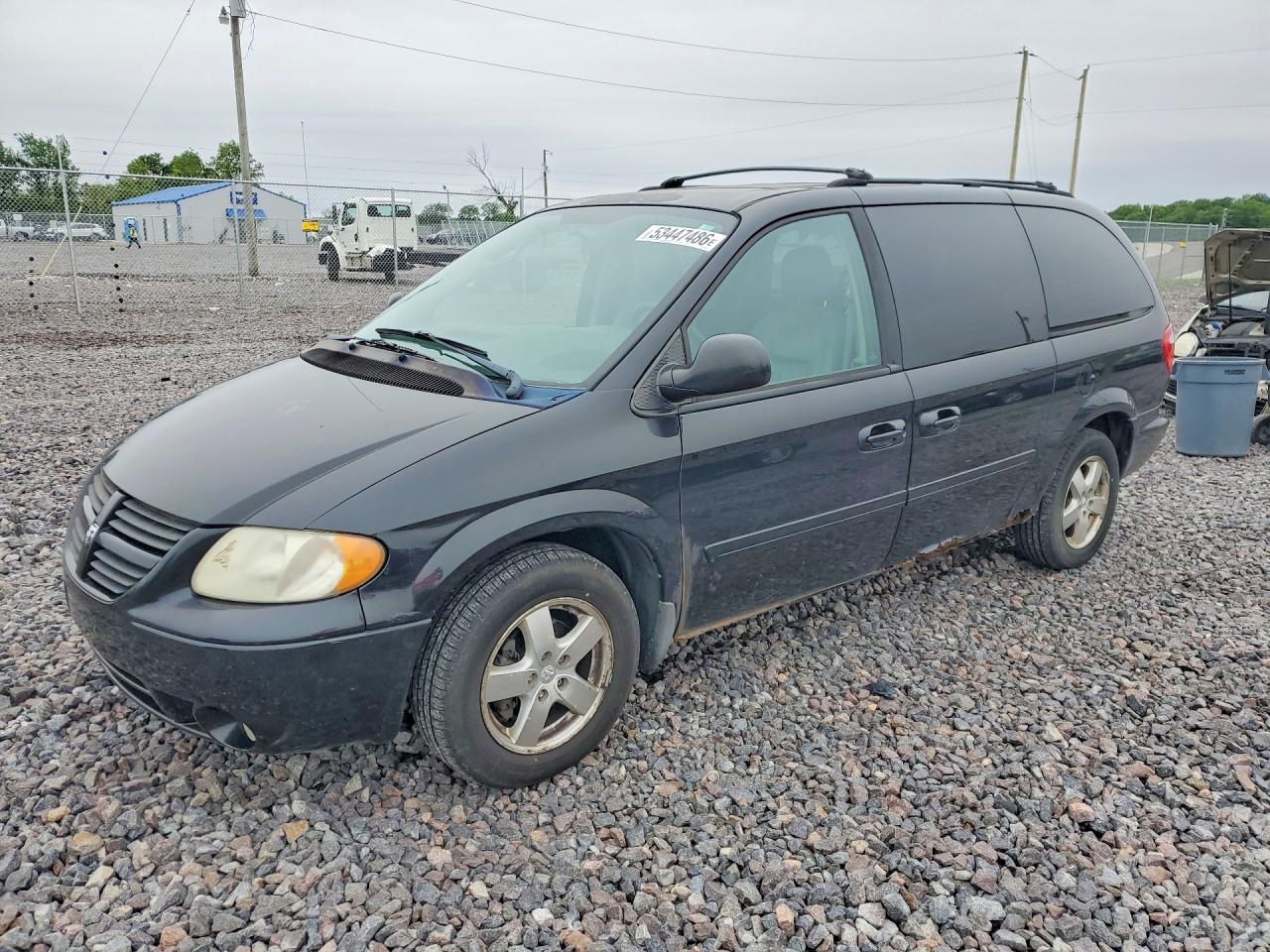 Salvage Dodge Caravan Image