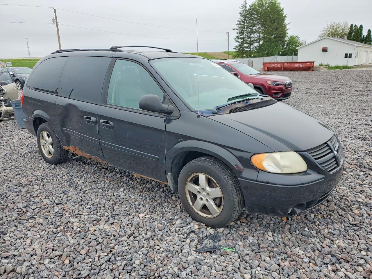 Dodge Caravan Sxt