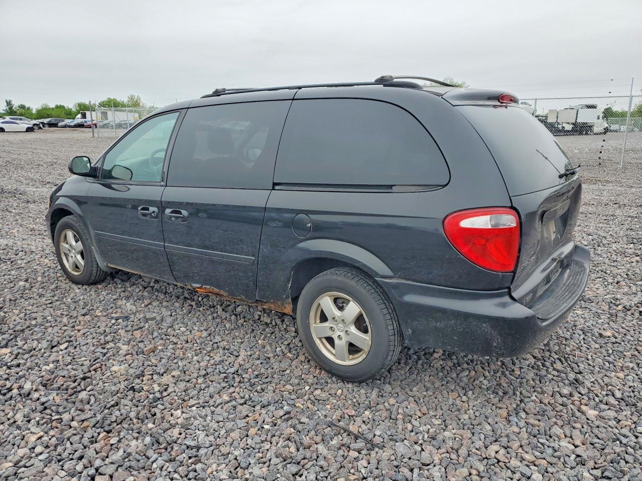 Dodge Caravan Sxt