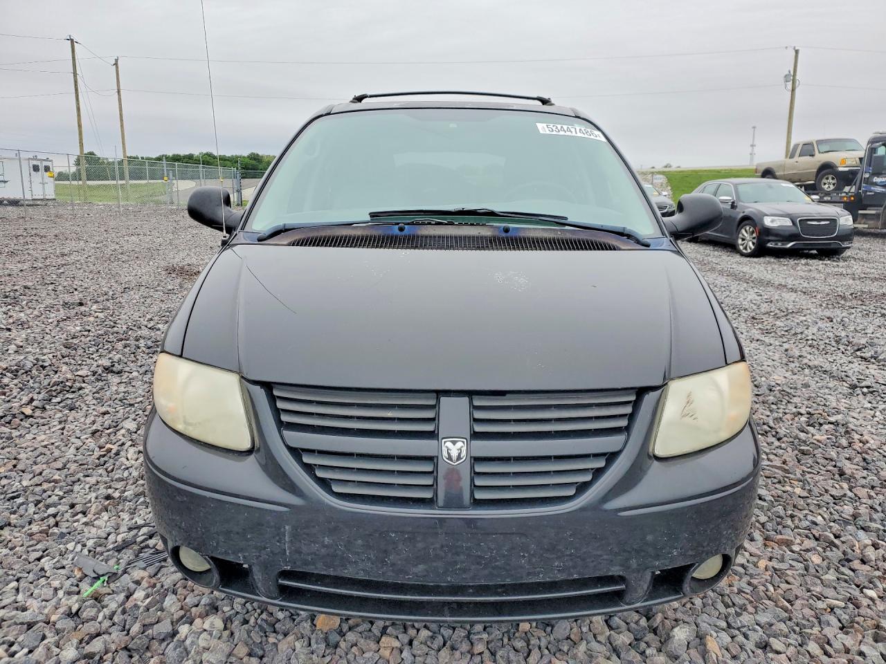 Dodge Caravan Sxt