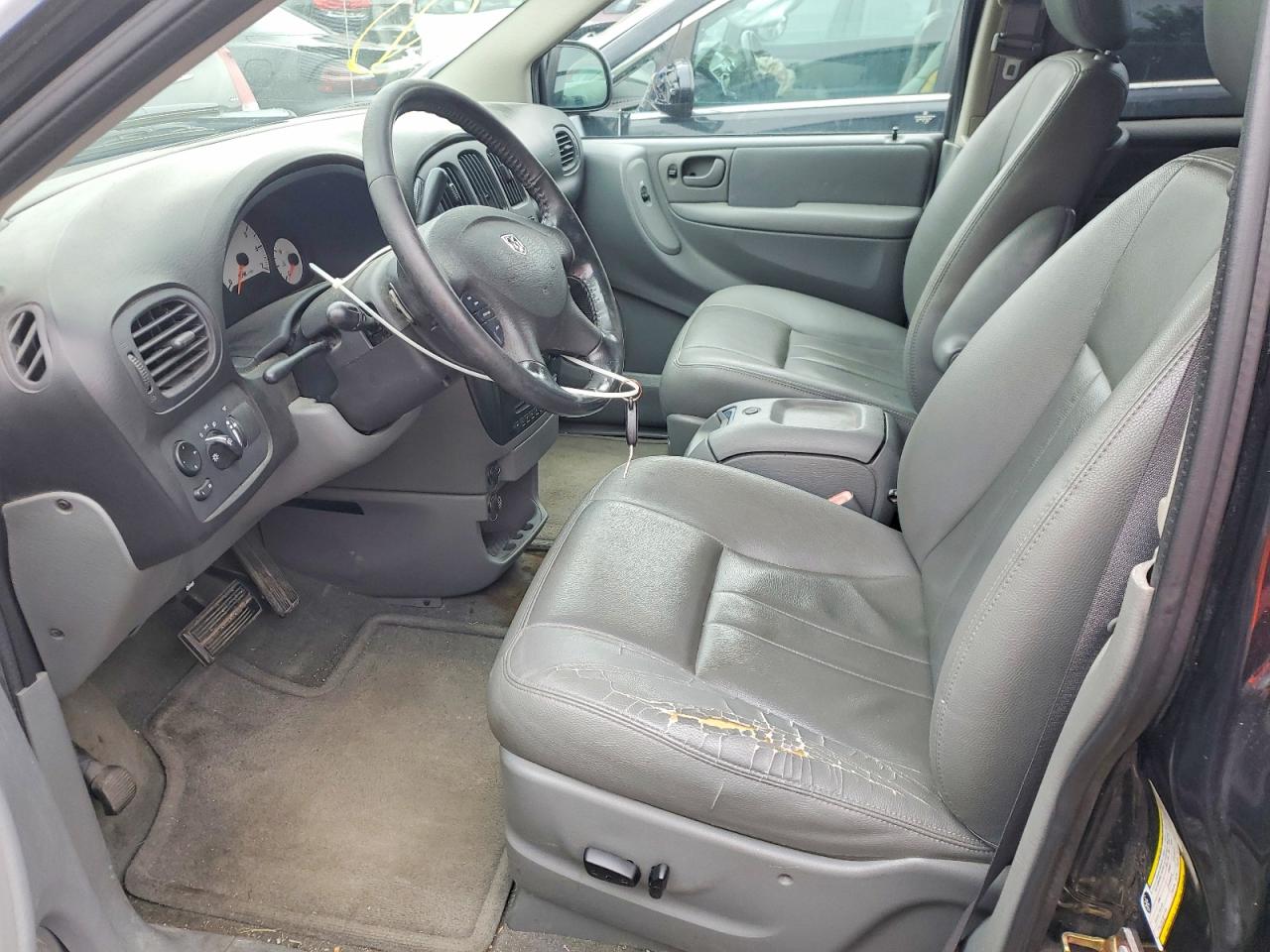 Dodge Caravan Sxt