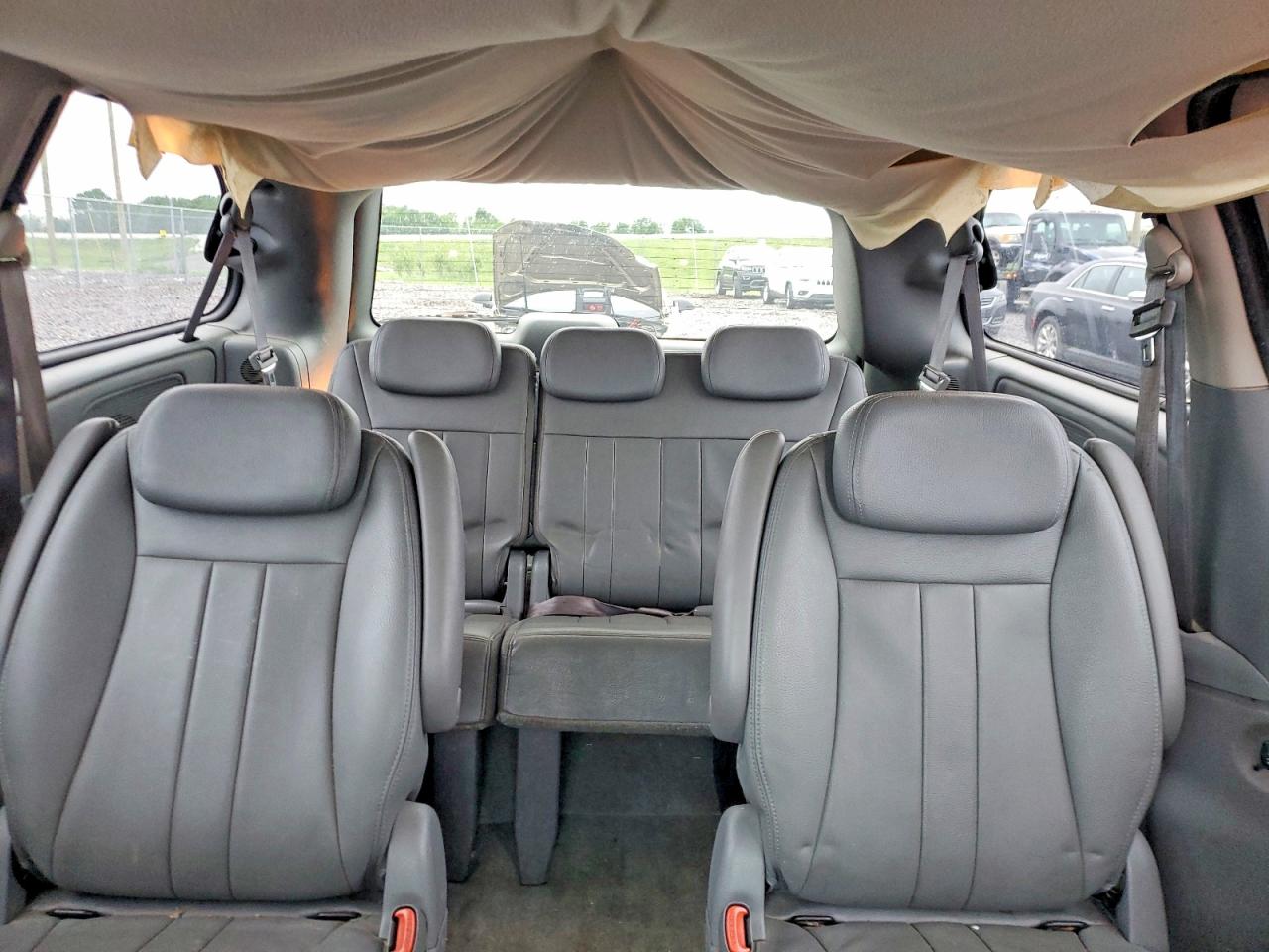 Dodge Caravan Sxt