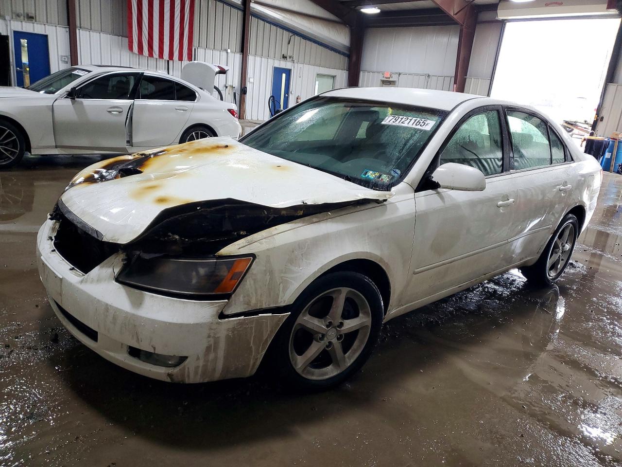 Salvage Hyundai SONATA Image
