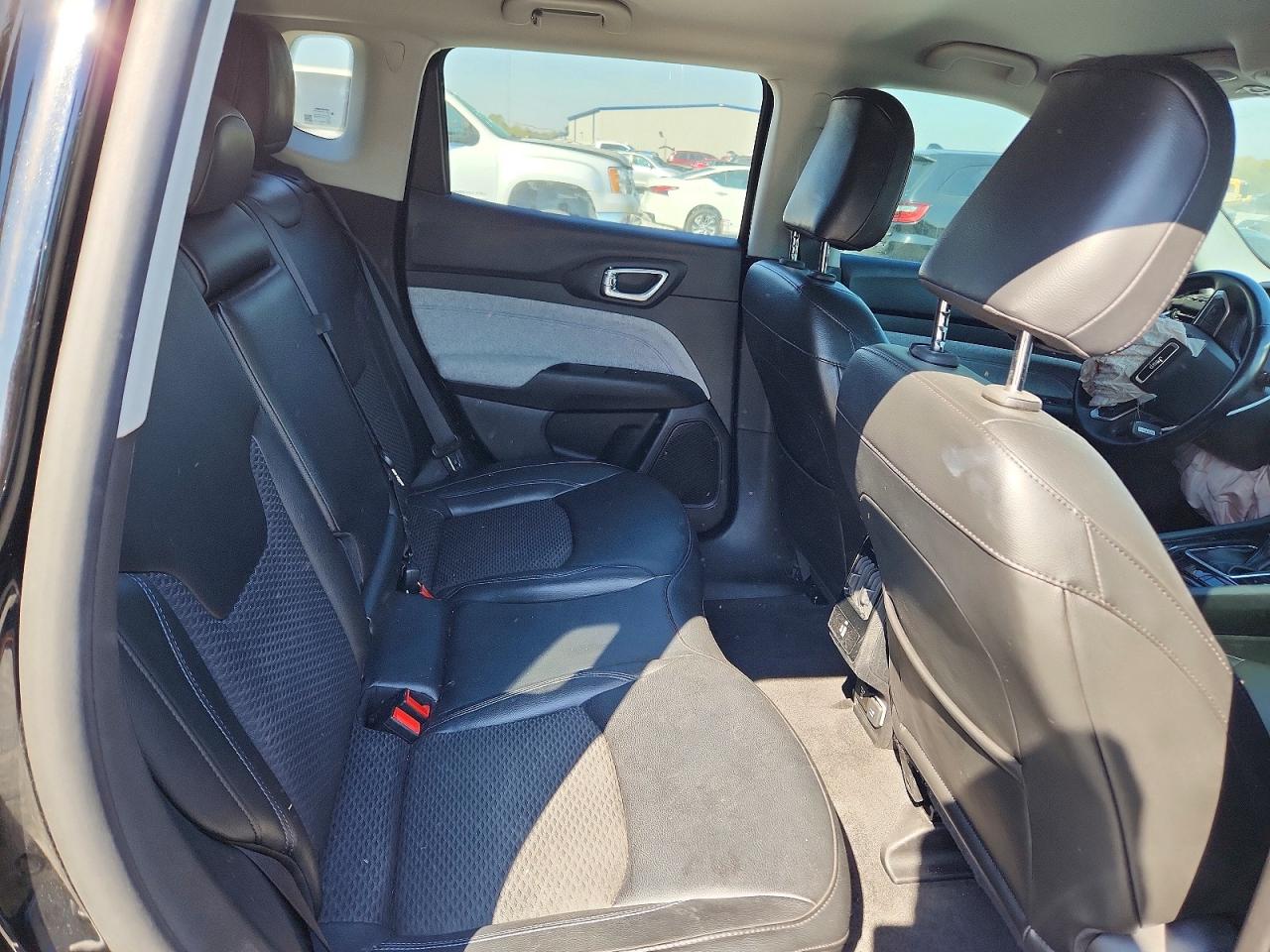 Jeep Compass Latitude