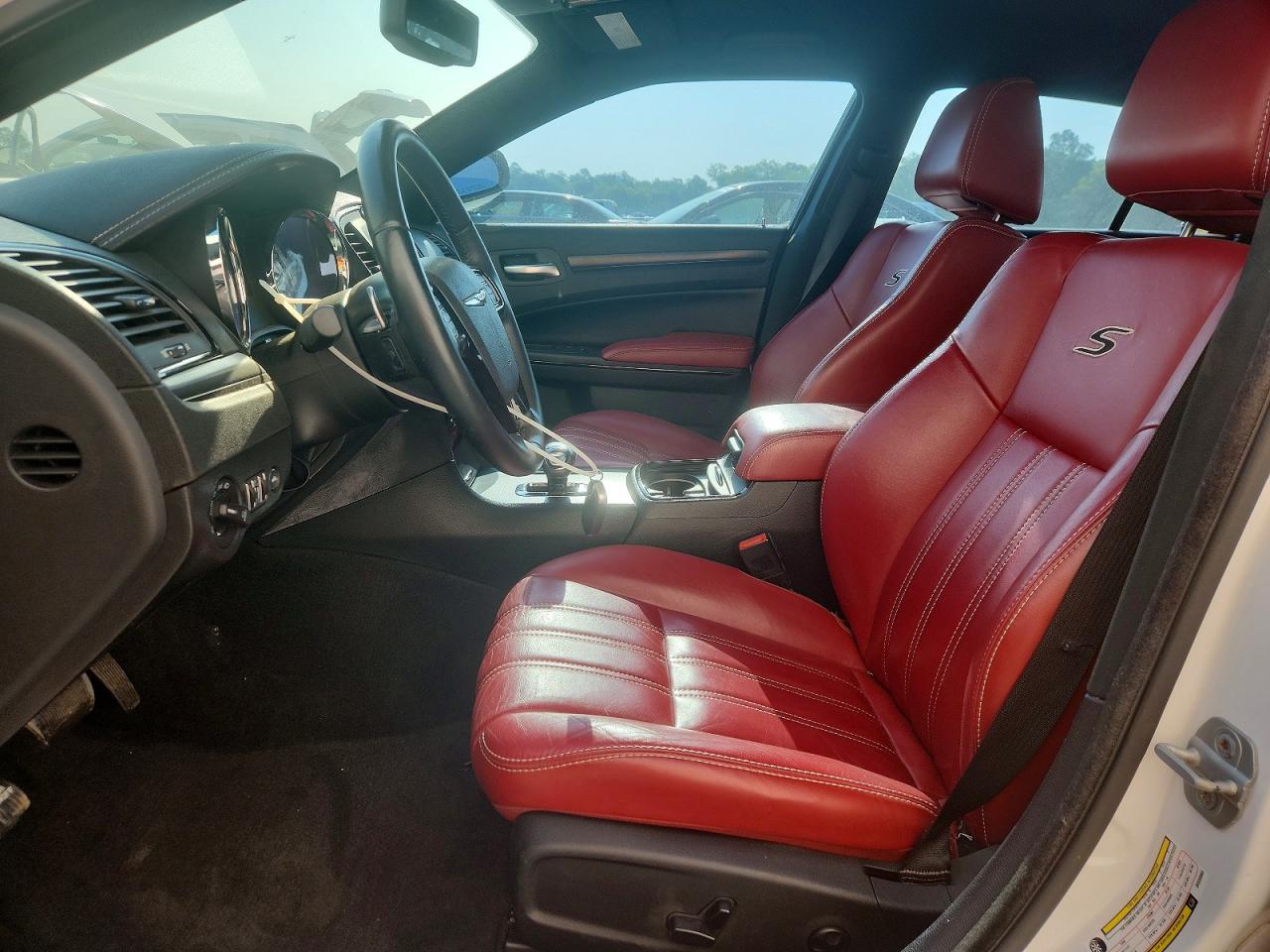 Chrysler 300 S