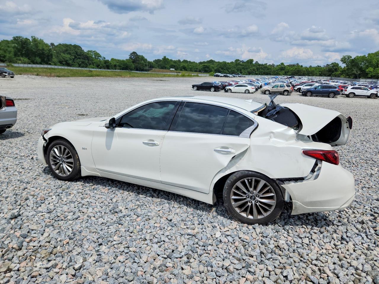 INFINITI Q50 3.0t Luxe