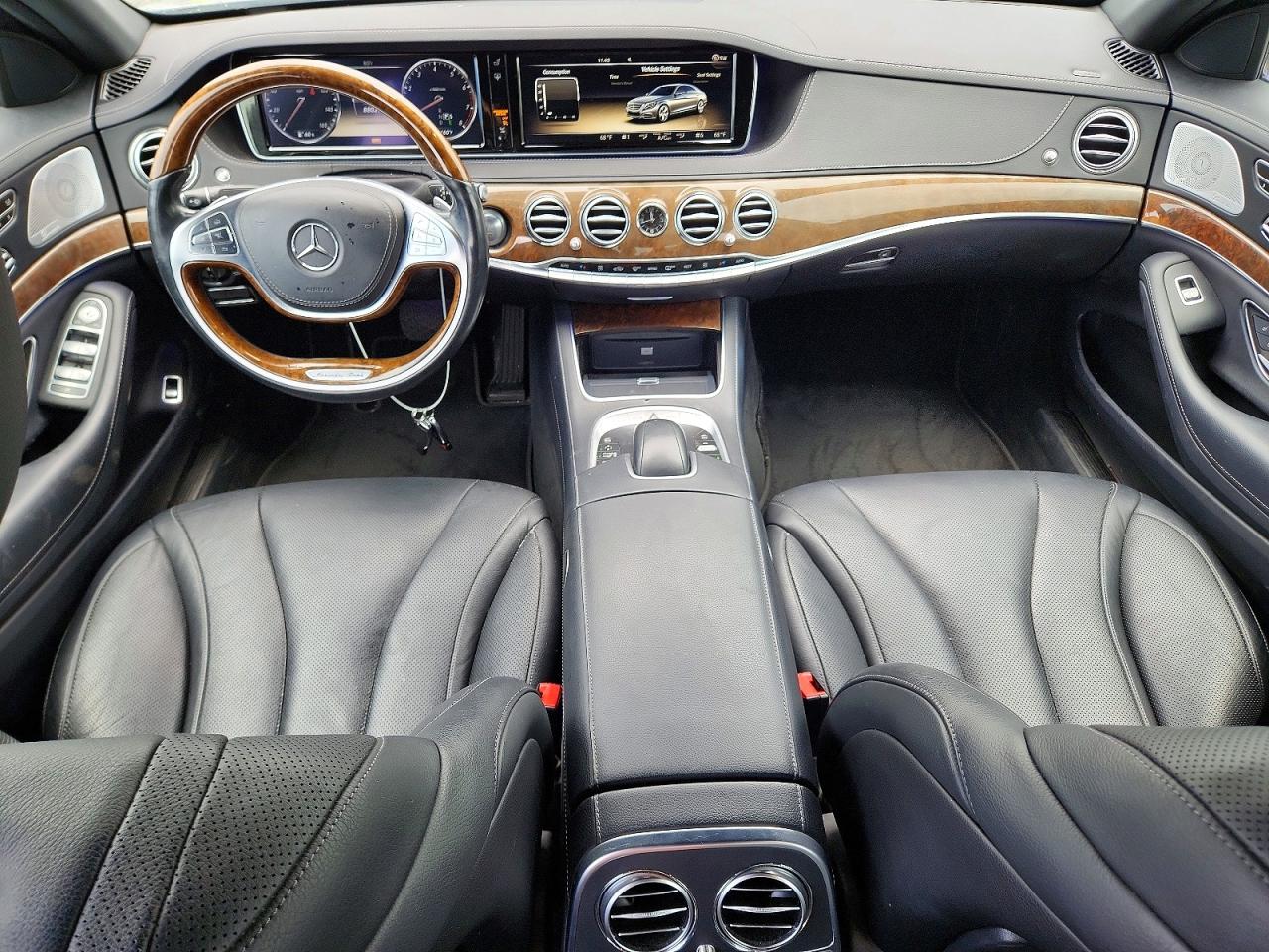 Mercedes-Benz S-Class 550
