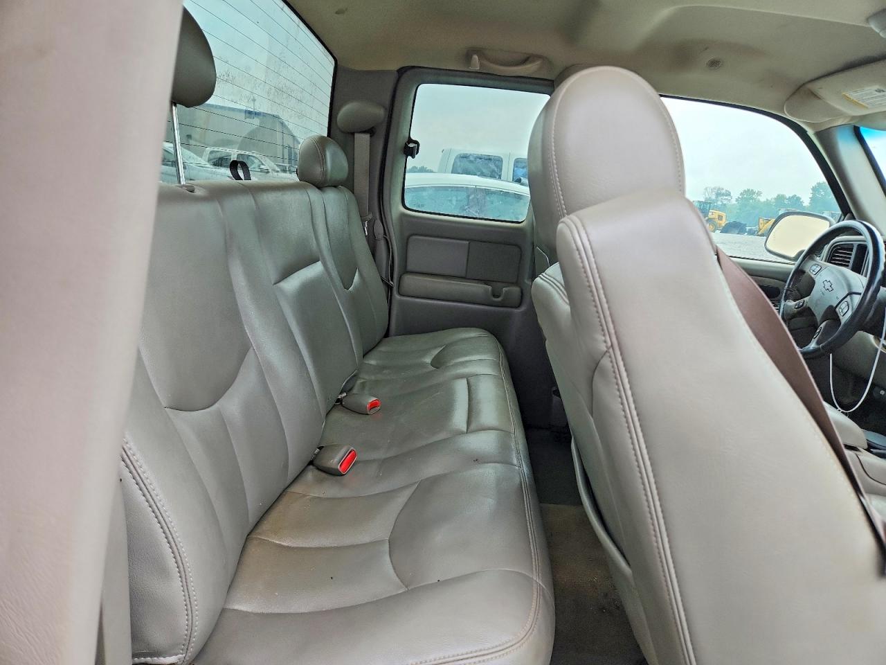 Chevrolet Silverado C1500