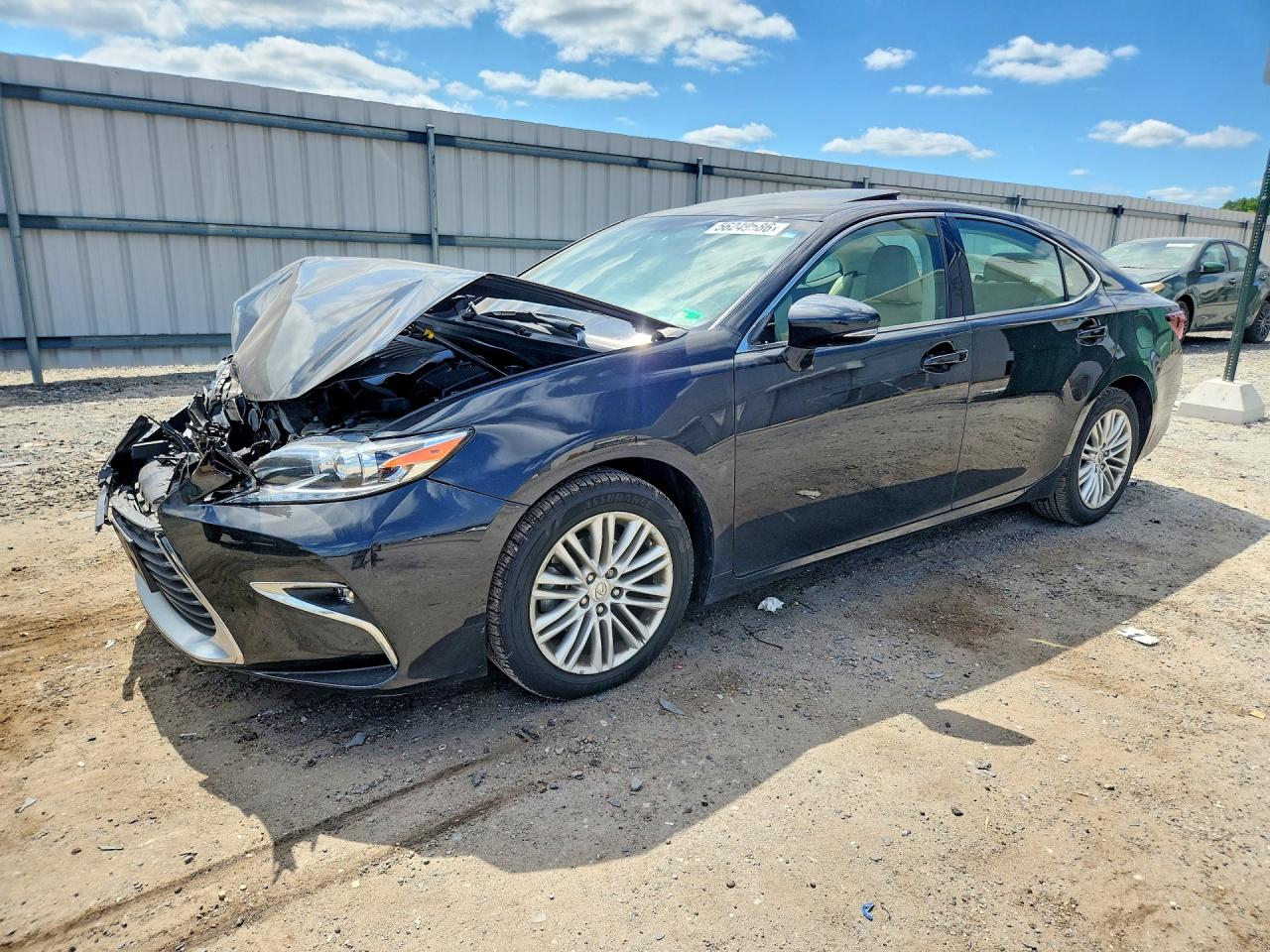 Salvage Lexus Es Image