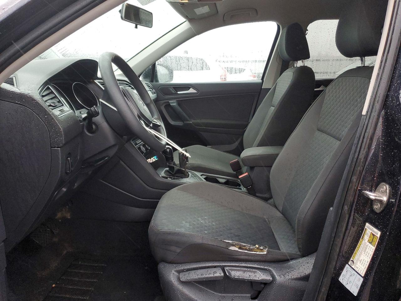 Volkswagen Tiguan S