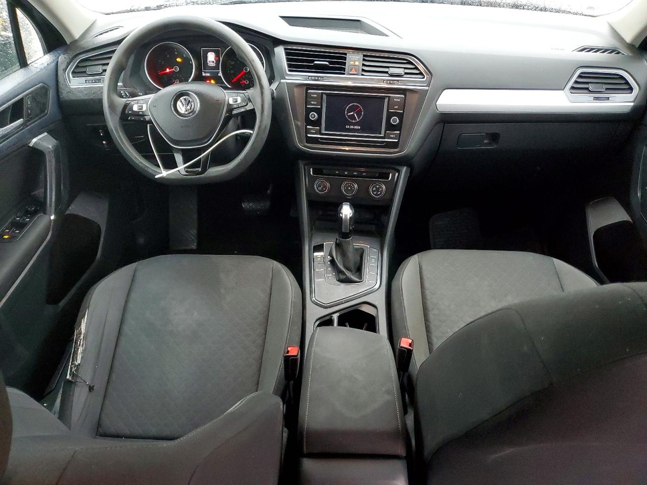 Volkswagen Tiguan S