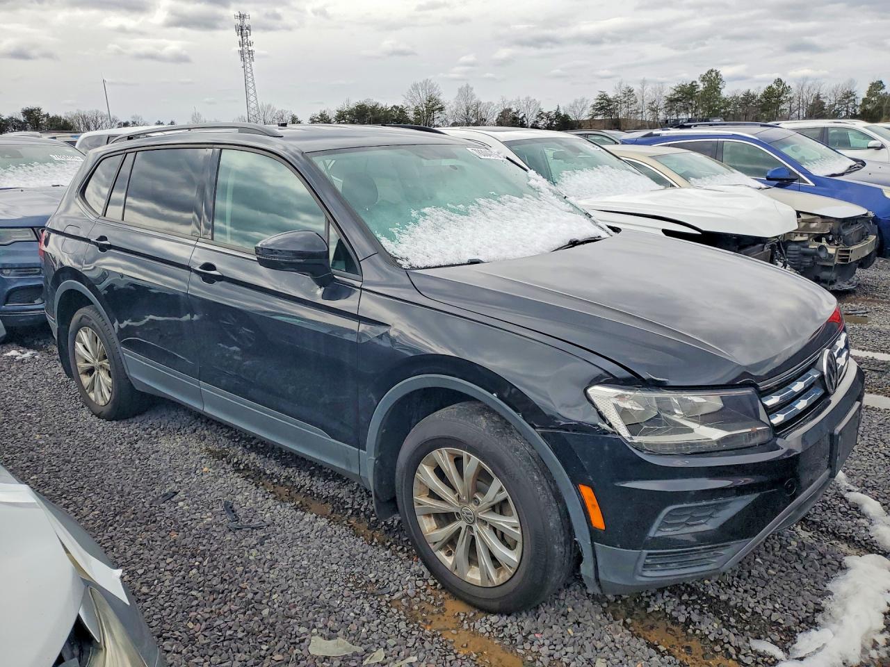 Volkswagen Tiguan S