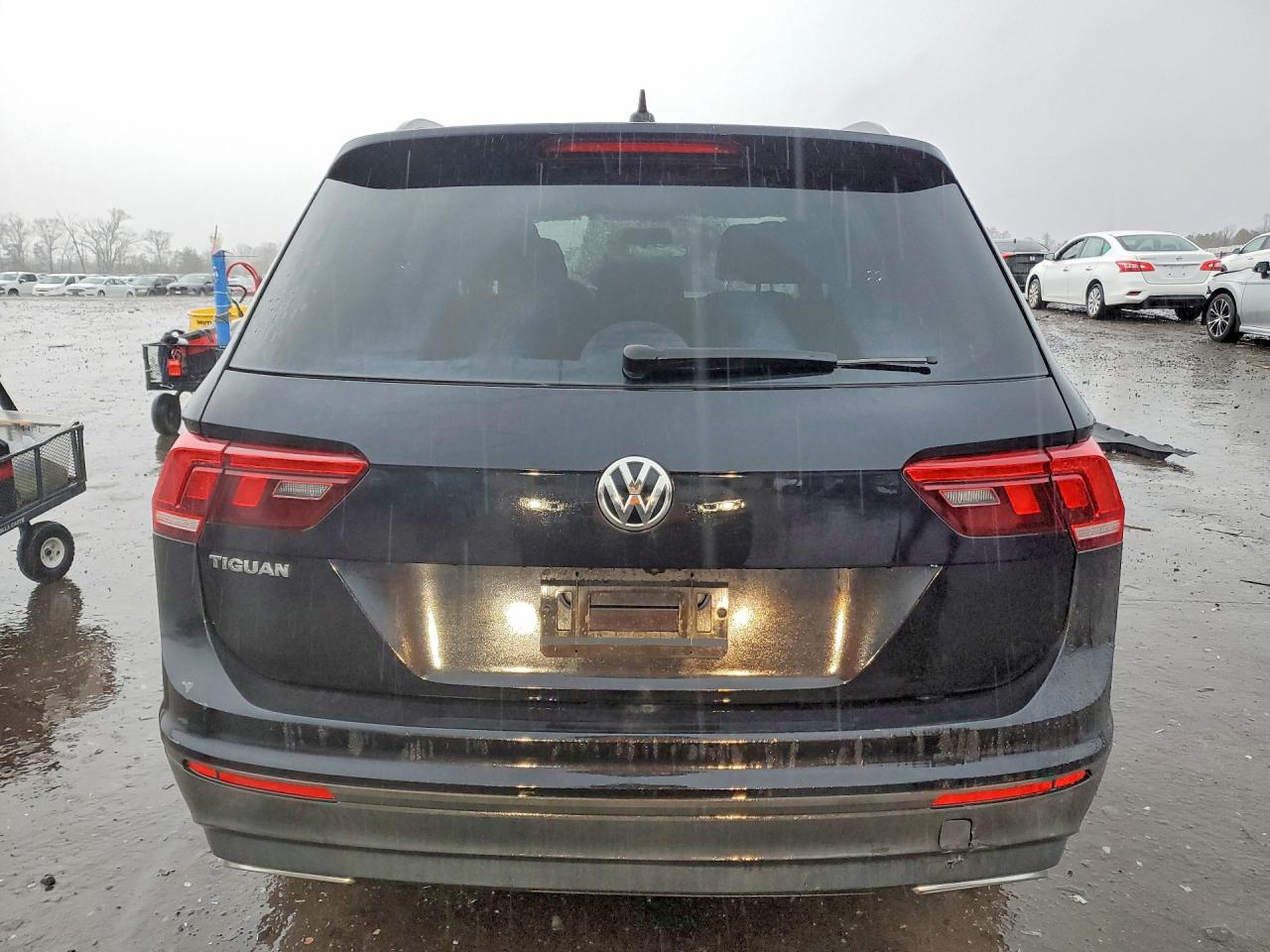 Volkswagen Tiguan S