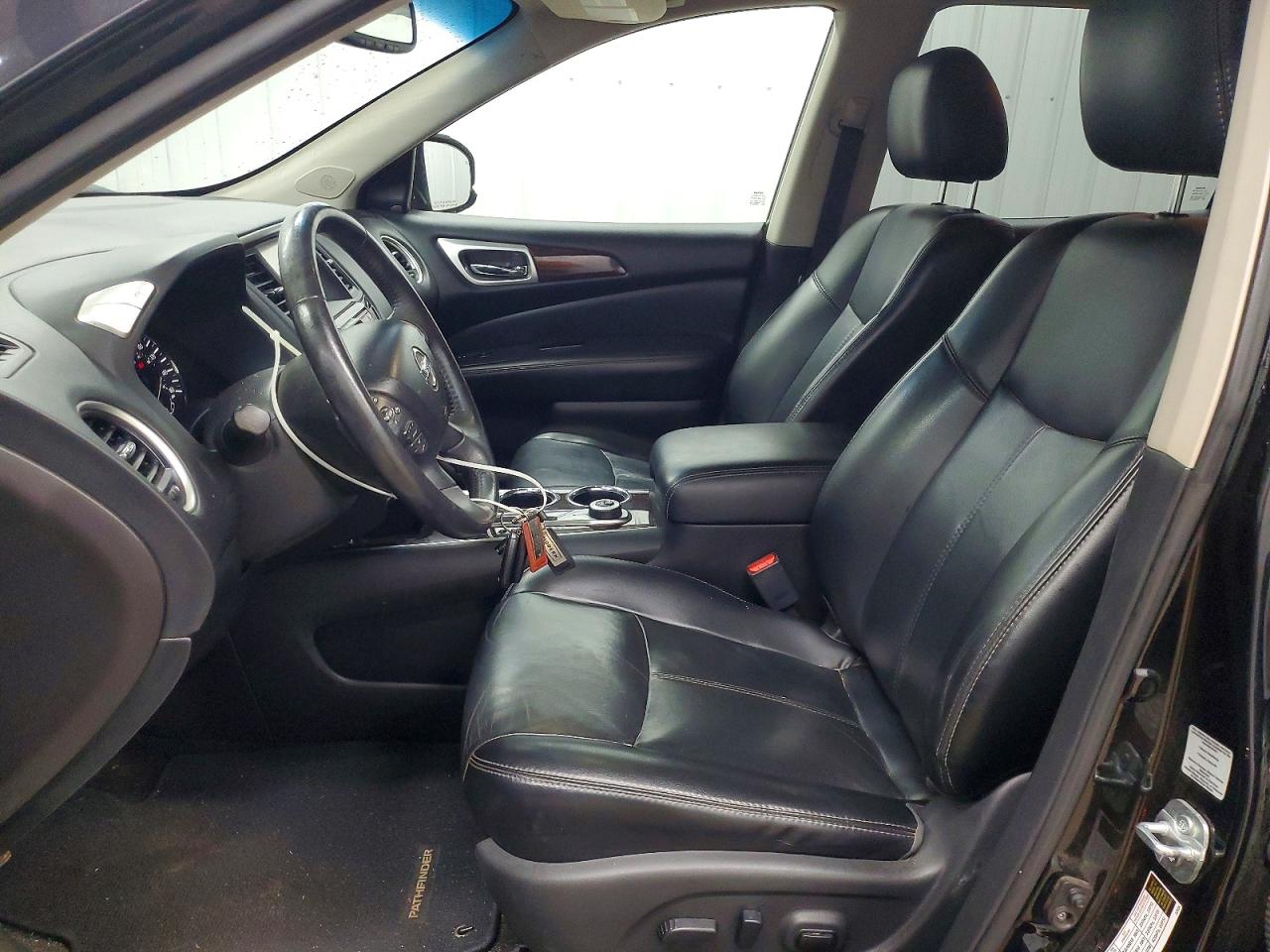 Nissan Pathfinder Sl