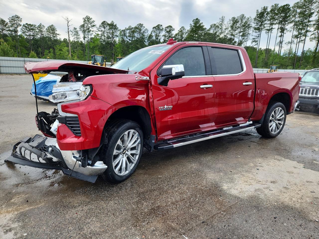Salvage Chevrolet Silverado Image