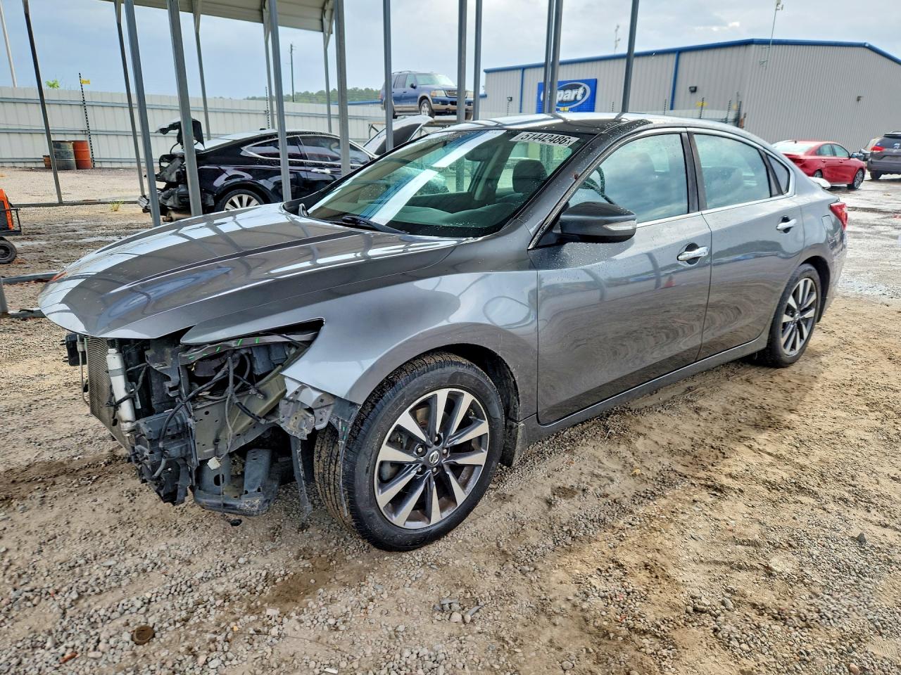 Salvage Nissan Altima Image