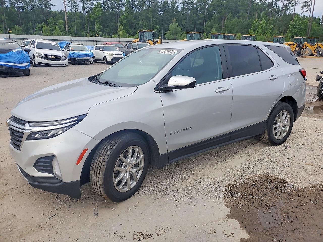 Salvage Chevrolet Equinox Image