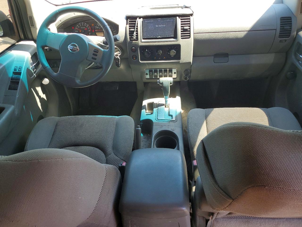 Nissan Frontier Se