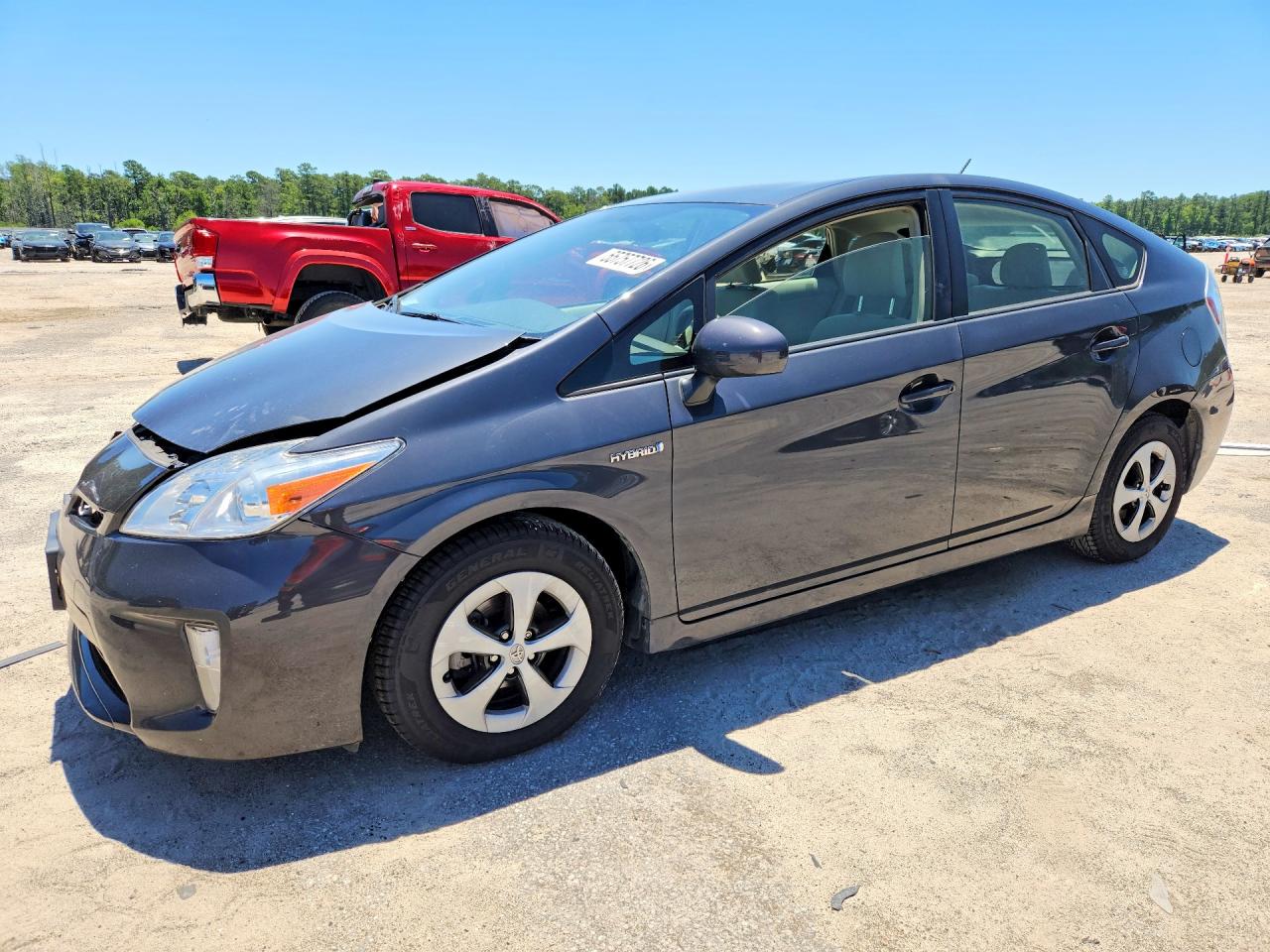 Salvage Toyota Prius Image