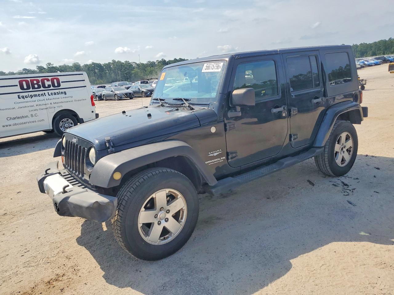 Salvage Jeep Wrangler Image