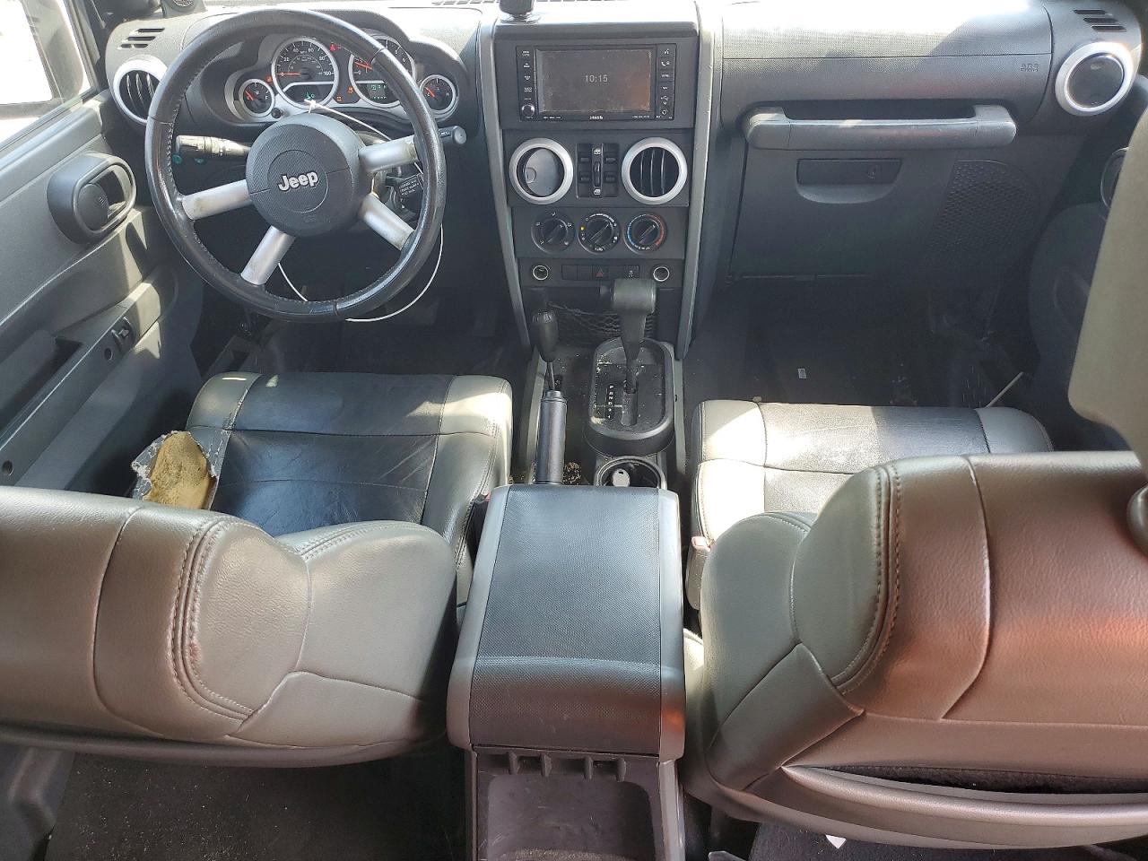 Jeep Wrangler Sahara